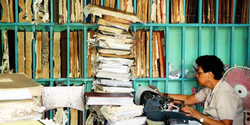 Life Without a Computer: What does it look like? 2 Life Without a Computer